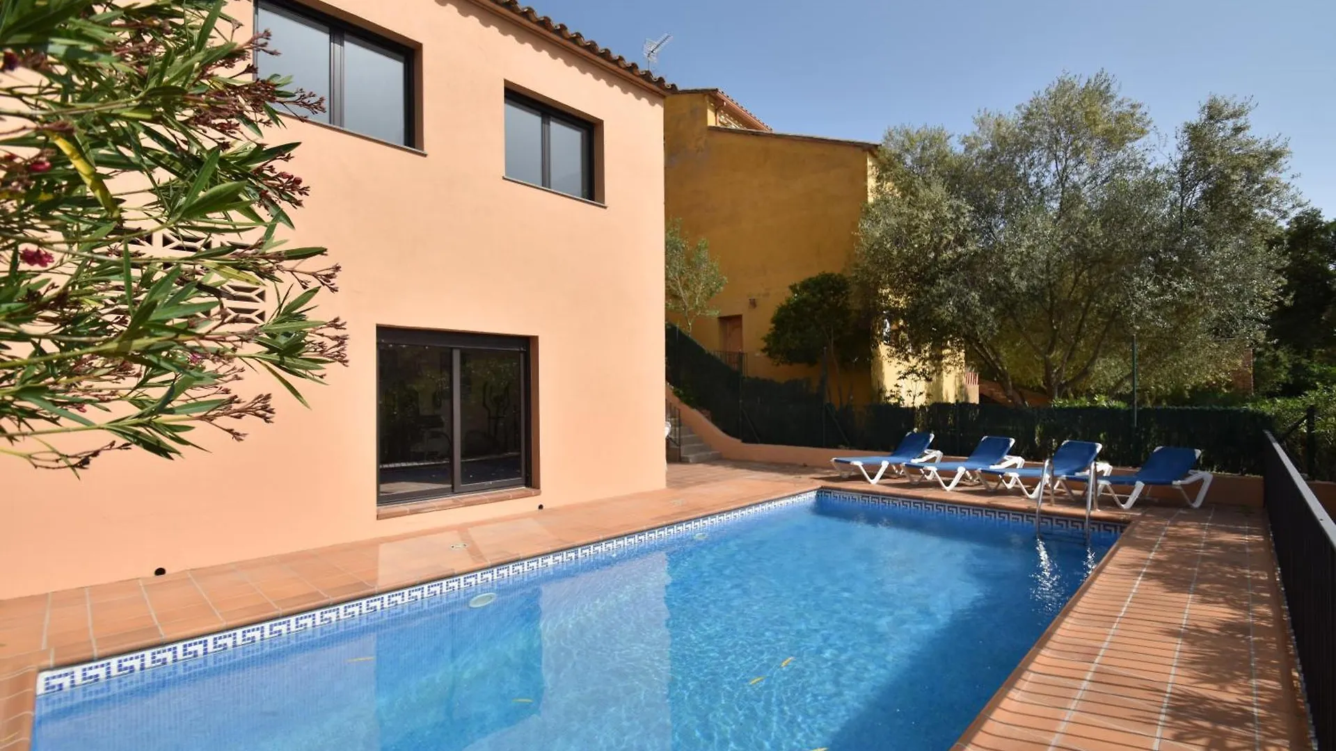 Torreta Villa Begur 0*,